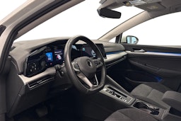 valkoinen Volkswagen Golf 2022 kuva 3.