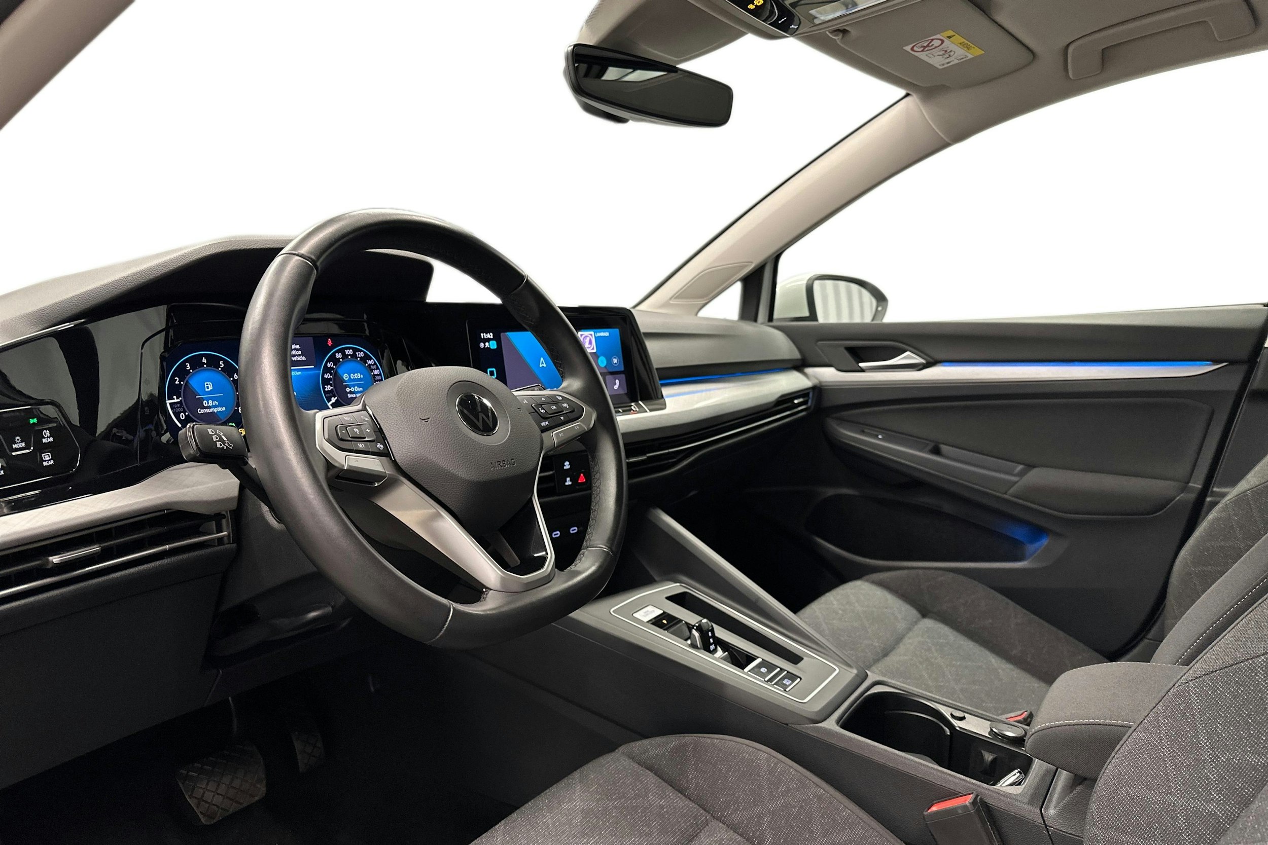 valkoinen Volkswagen Golf 2022 kuva 7.