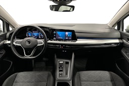 valkoinen Volkswagen Golf 2022 kuva 9.