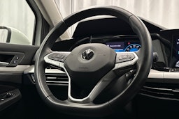 valkoinen Volkswagen Golf 2022 kuva 17.