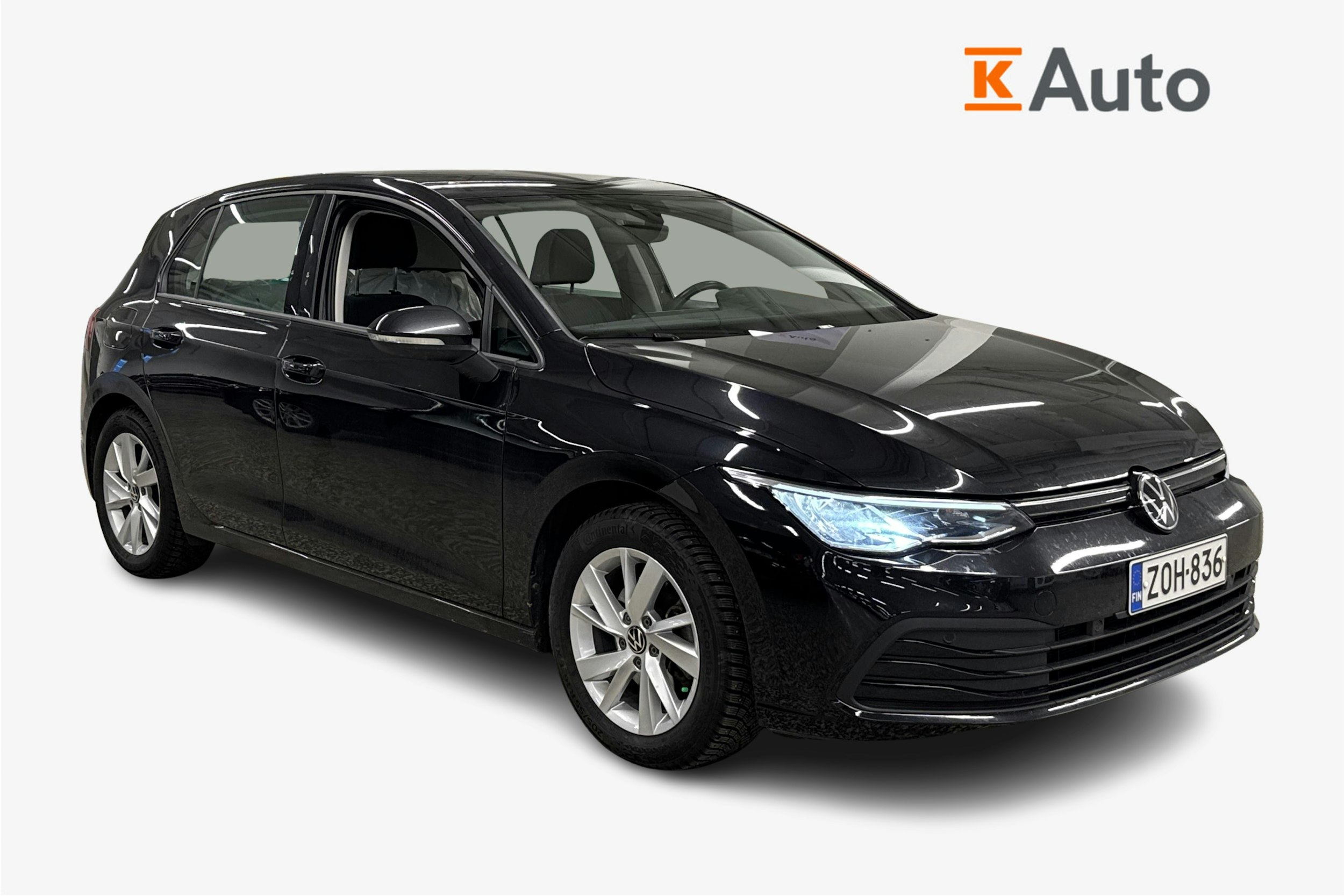 Musta Volkswagen GOLF 2022 kuva 1.