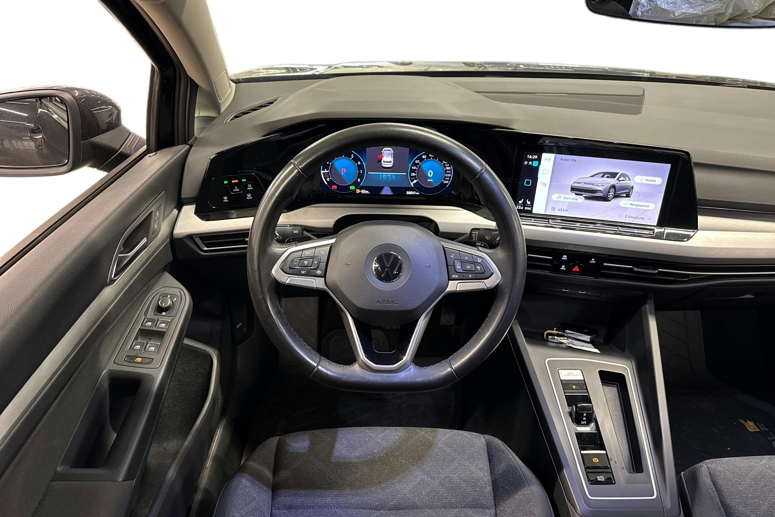 Musta Volkswagen GOLF 2022 kuva 3.