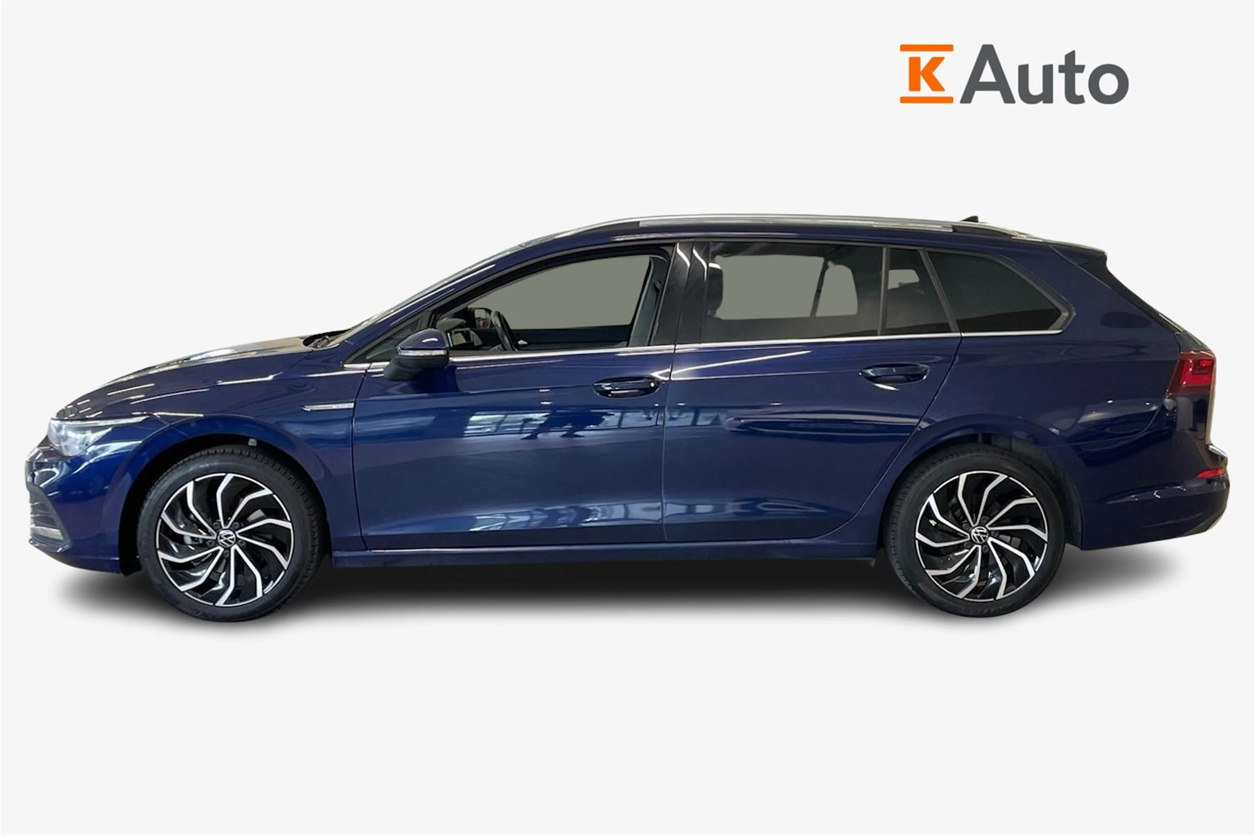 sininen Volkswagen Golf 2022 kuva 5.