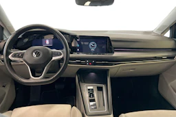 sininen Volkswagen Golf 2022 kuva 7.