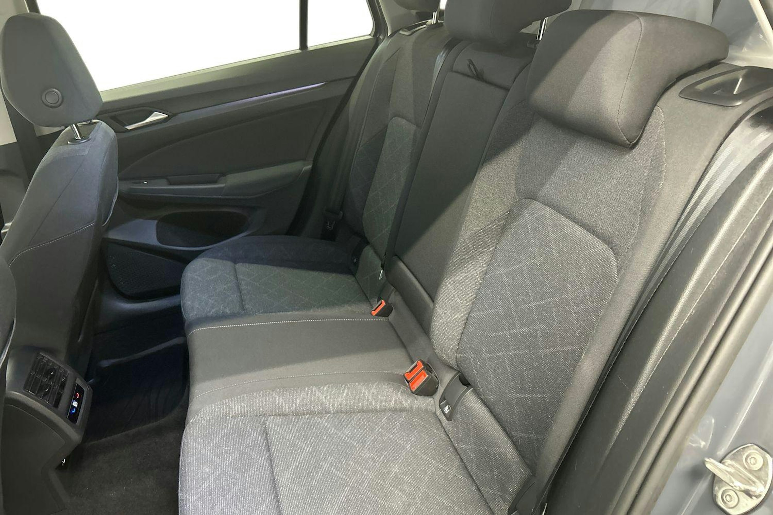 met. harmaa Volkswagen Golf 2022 kuva 8.
