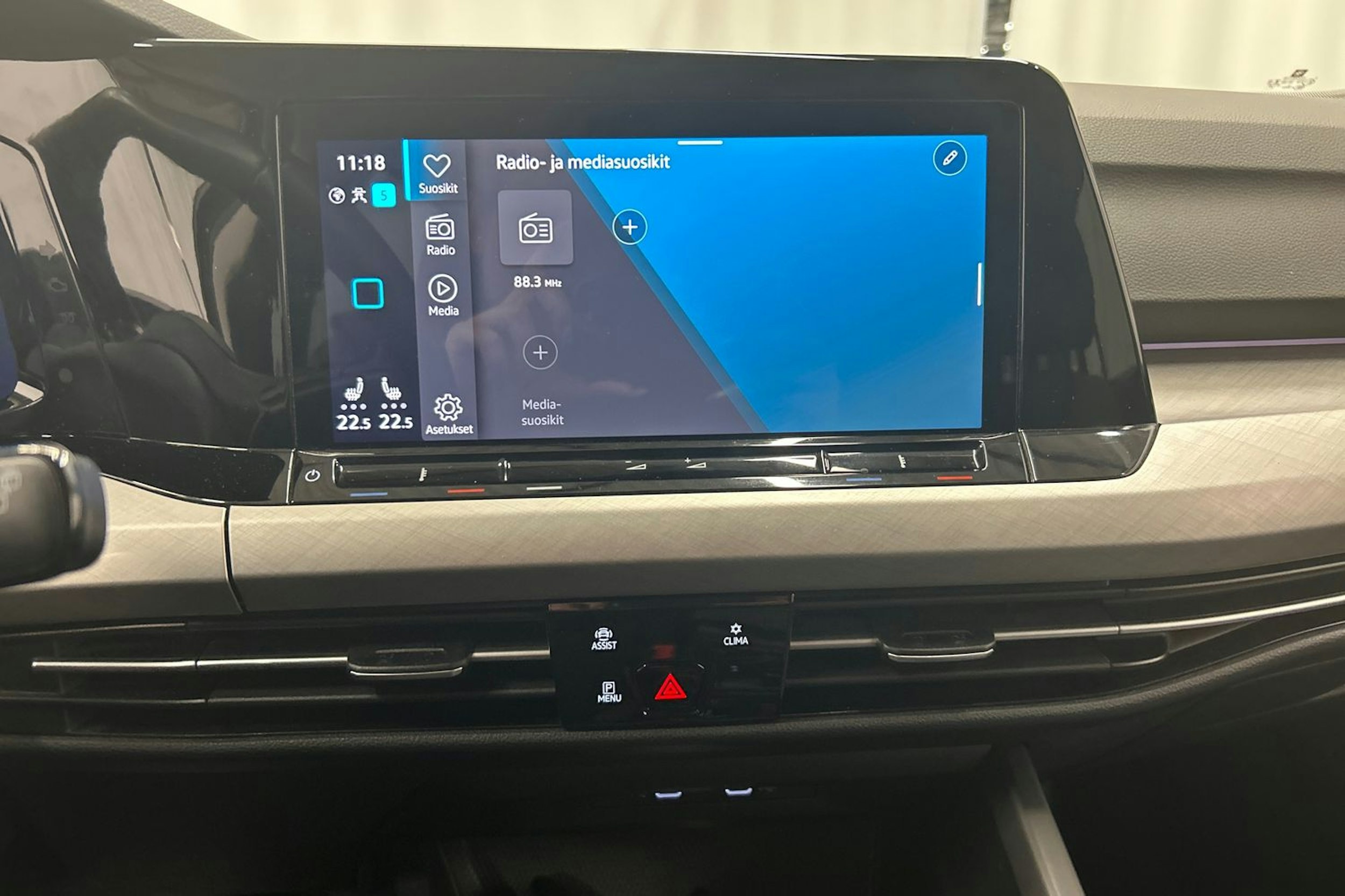 met. harmaa Volkswagen Golf 2022 kuva 18.