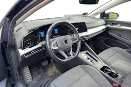 sininen Volkswagen Golf 2022 kuva 3.