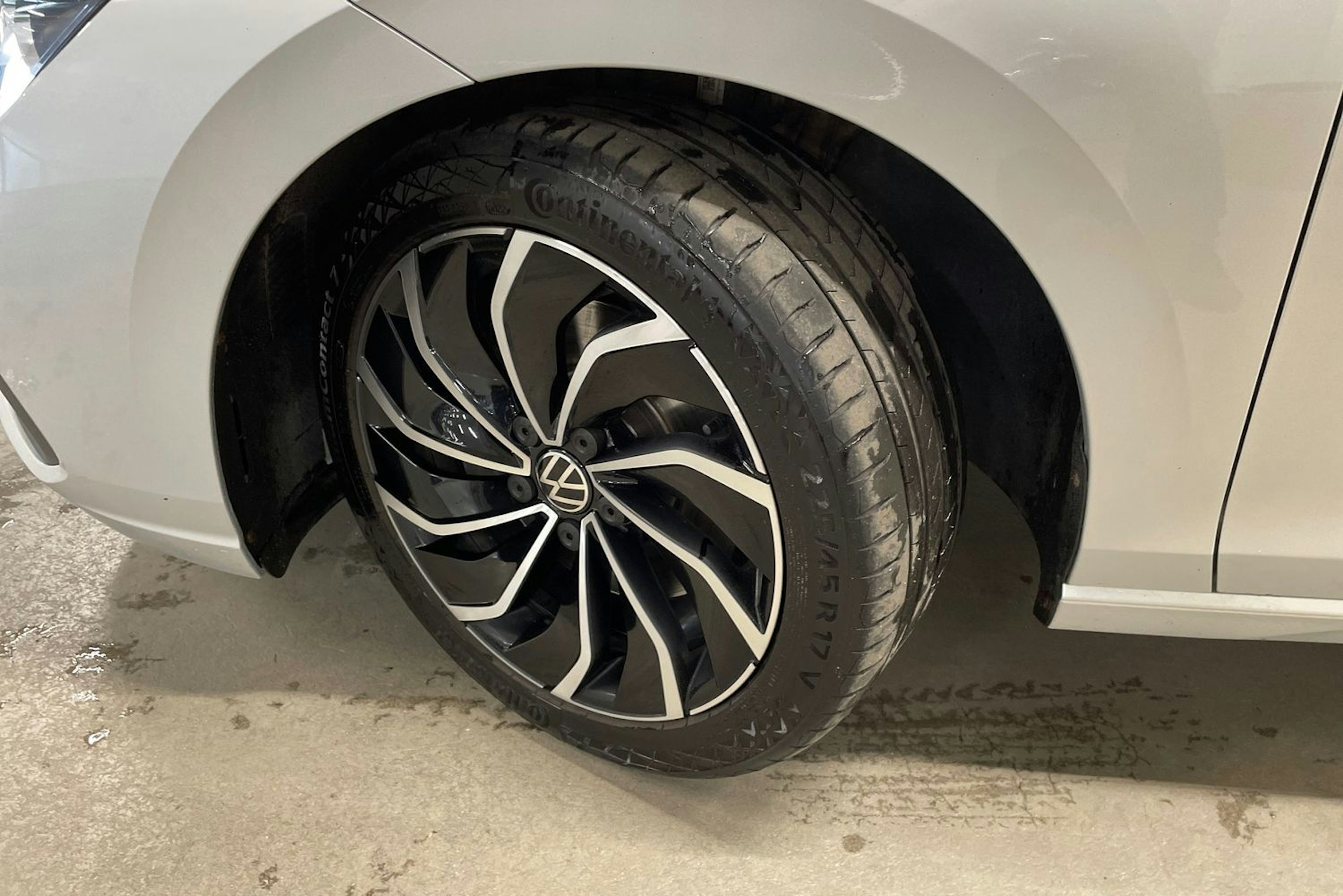 harmaa Volkswagen Golf 2022 kuva 13.