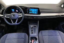 valkoinen Volkswagen Golf 2022 kuva 9.