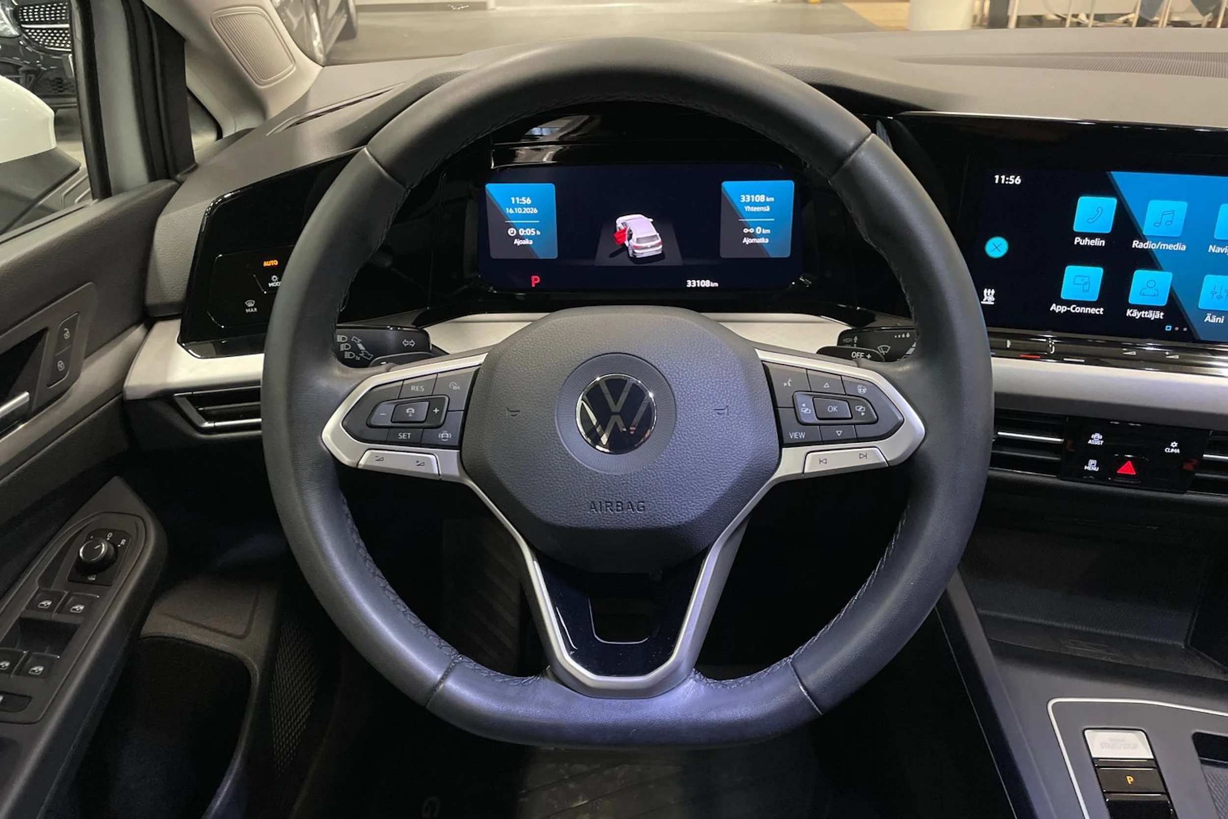 valkoinen Volkswagen Golf 2022 kuva 16.