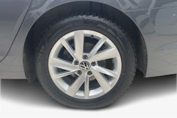 Harmaa Volkswagen Golf 2022 kuva 11.