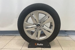 Harmaa Volkswagen Golf 2022 kuva 14.