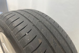 Harmaa Volkswagen Golf 2022 kuva 15.