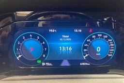 Harmaa Volkswagen Golf 2022 kuva 20.