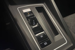 Harmaa Volkswagen Golf 2022 kuva 28.