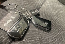 Harmaa Volkswagen Golf 2022 kuva 29.