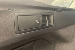 Harmaa Volkswagen Golf 2022 kuva 30.