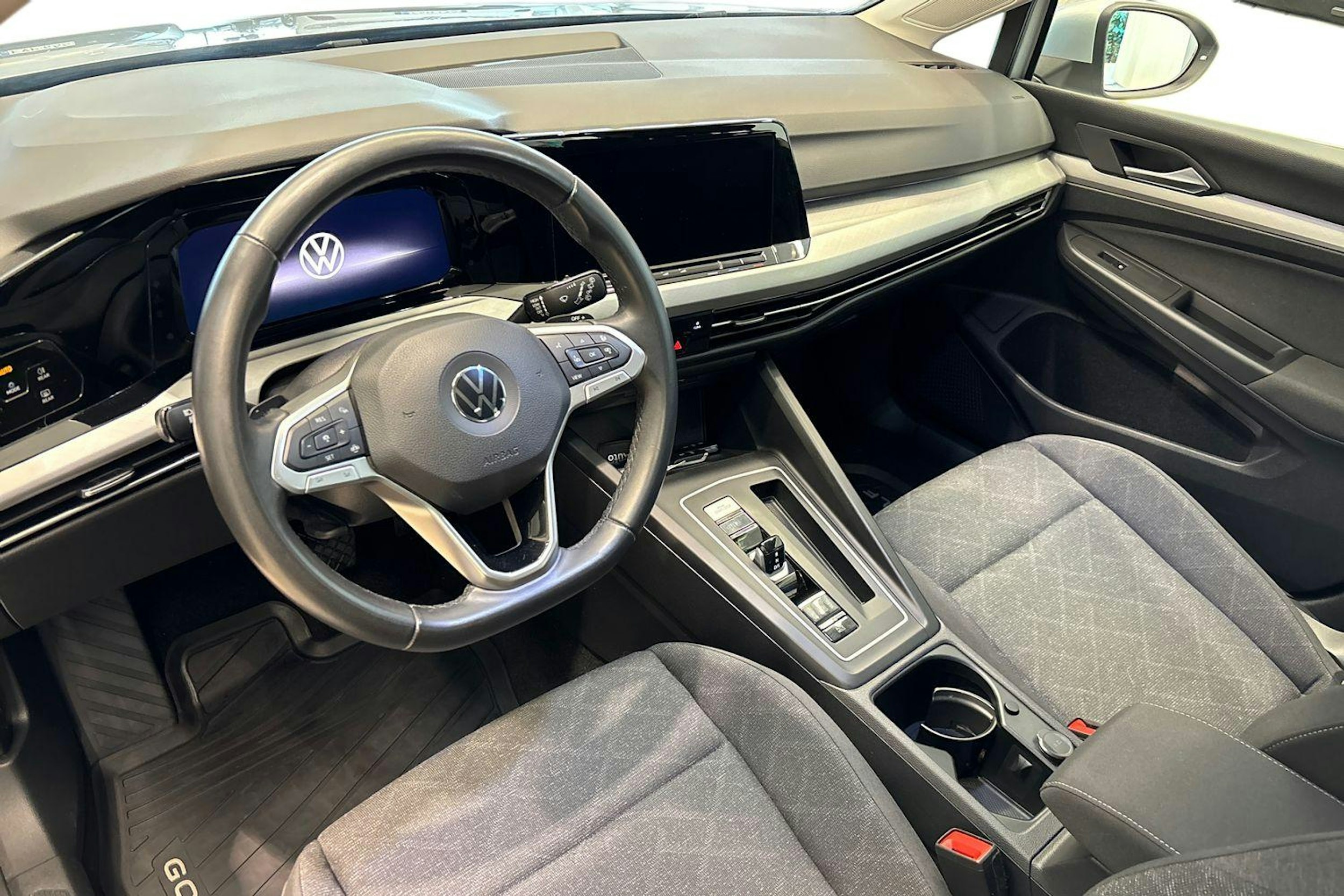 met. harmaa Volkswagen Golf 2022 kuva 7.