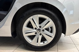 met. harmaa Volkswagen Golf 2022 kuva 11.
