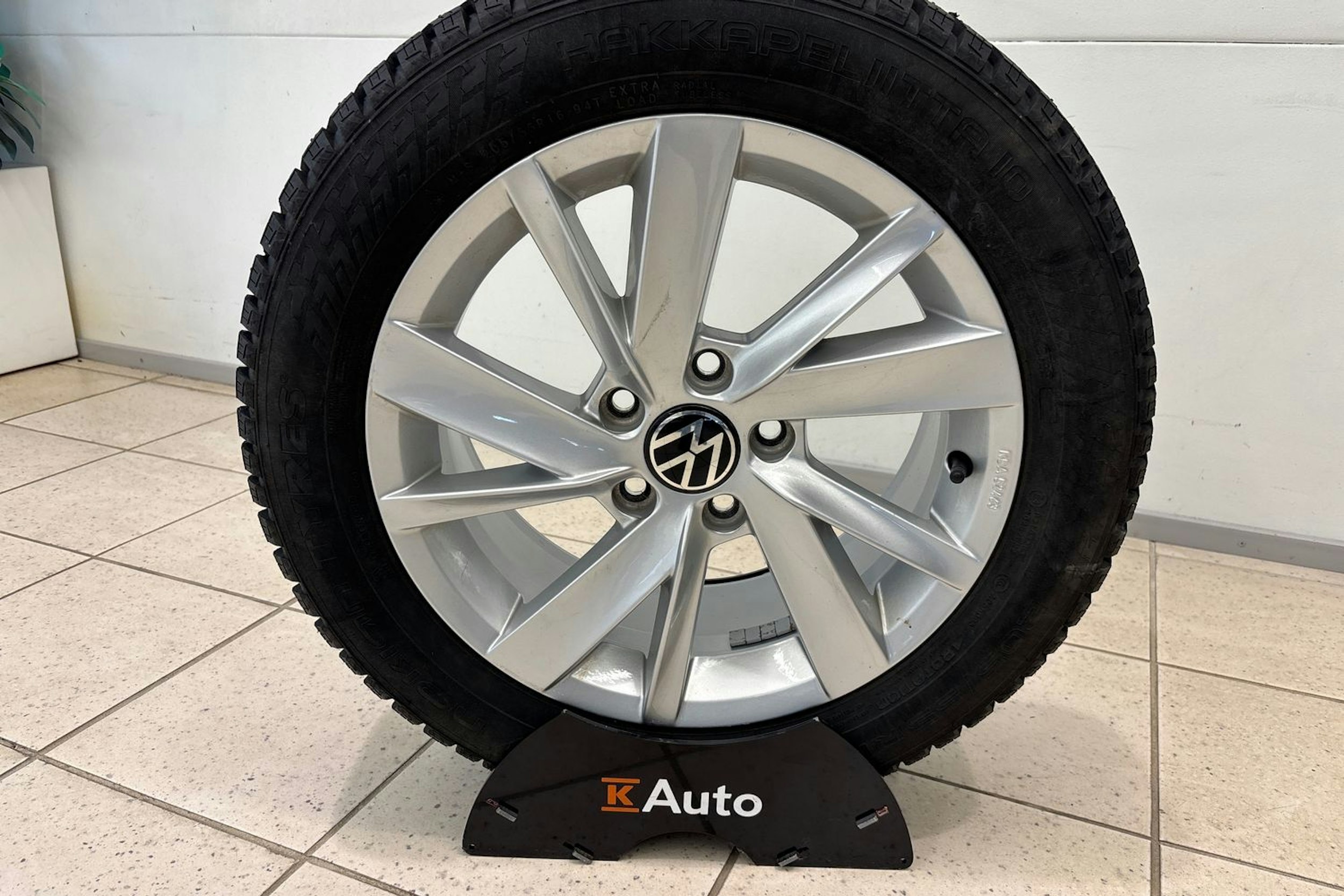 met. harmaa Volkswagen Golf 2022 kuva 14.