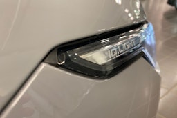 harmaa Volkswagen Golf 2022 kuva 38.