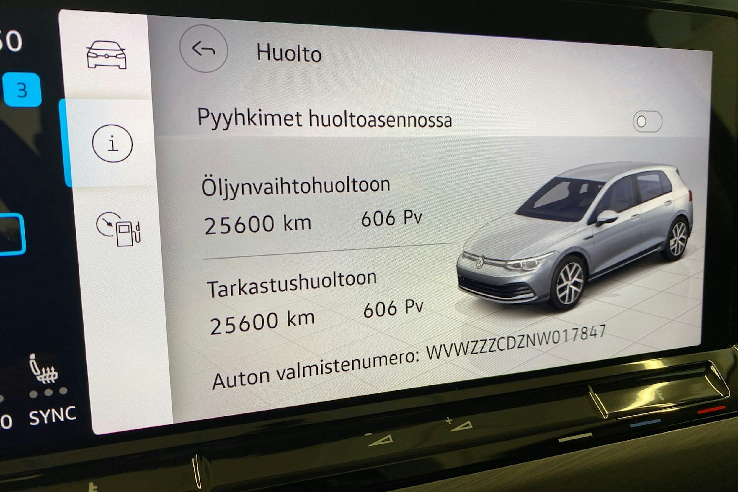 harmaa Volkswagen Golf 2022 kuva 39.