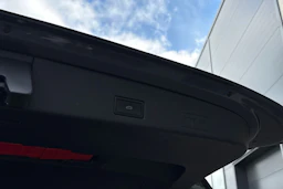 harmaa Volkswagen Golf 2022 kuva 6.