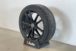 harmaa Volkswagen Golf 2022 kuva 10.