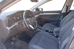 harmaa Volkswagen Golf 2022 kuva 3.