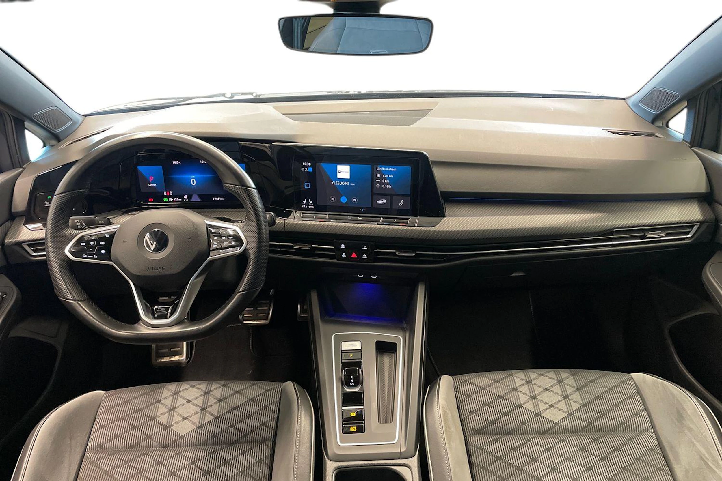 harmaa Volkswagen Golf 2022 kuva 9.