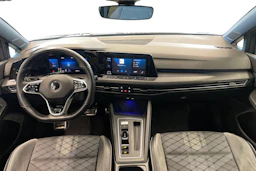 harmaa Volkswagen Golf 2022 kuva 9.