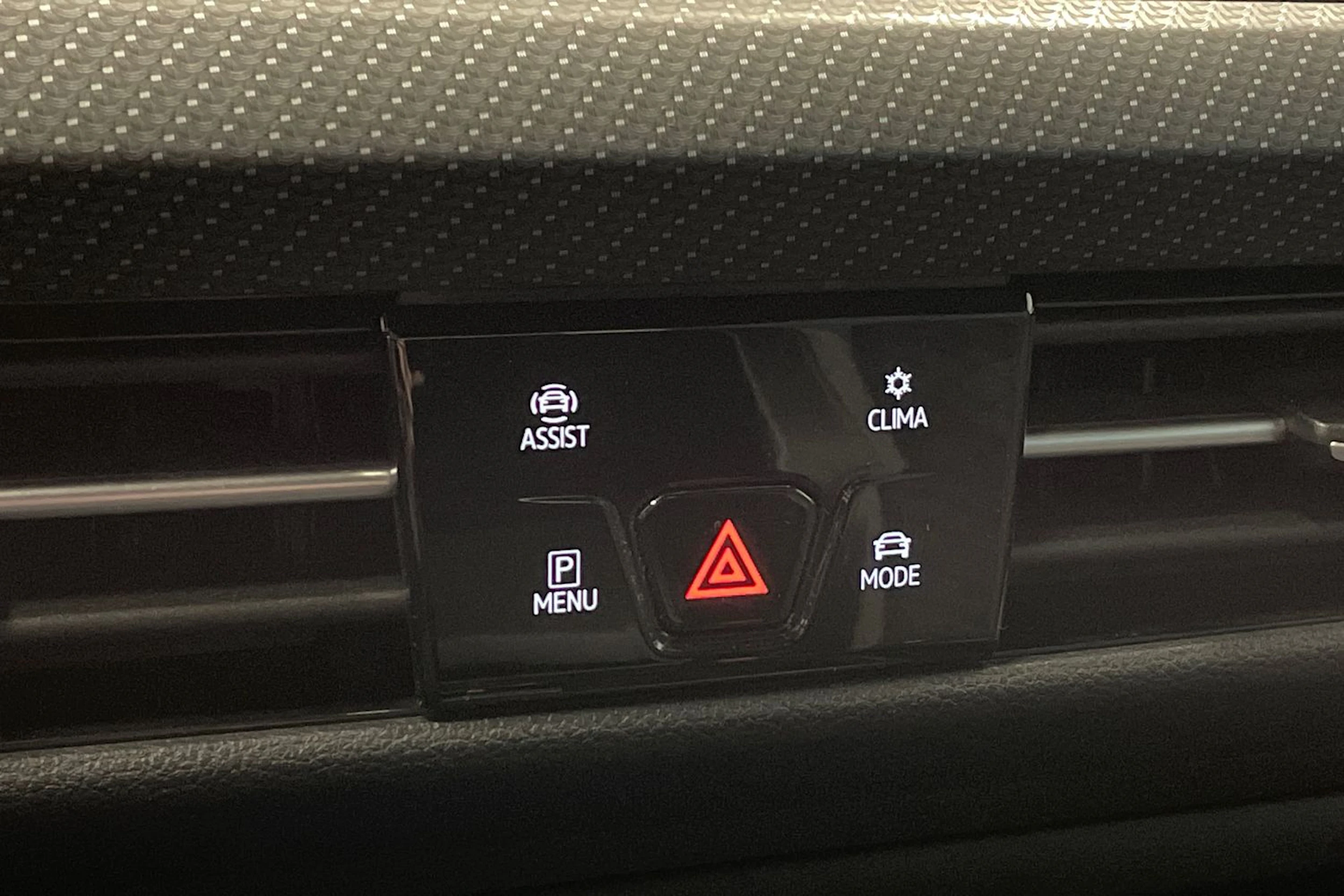 harmaa Volkswagen Golf 2022 kuva 29.