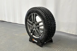 valkoinen Volkswagen Golf 2023 kuva 13.