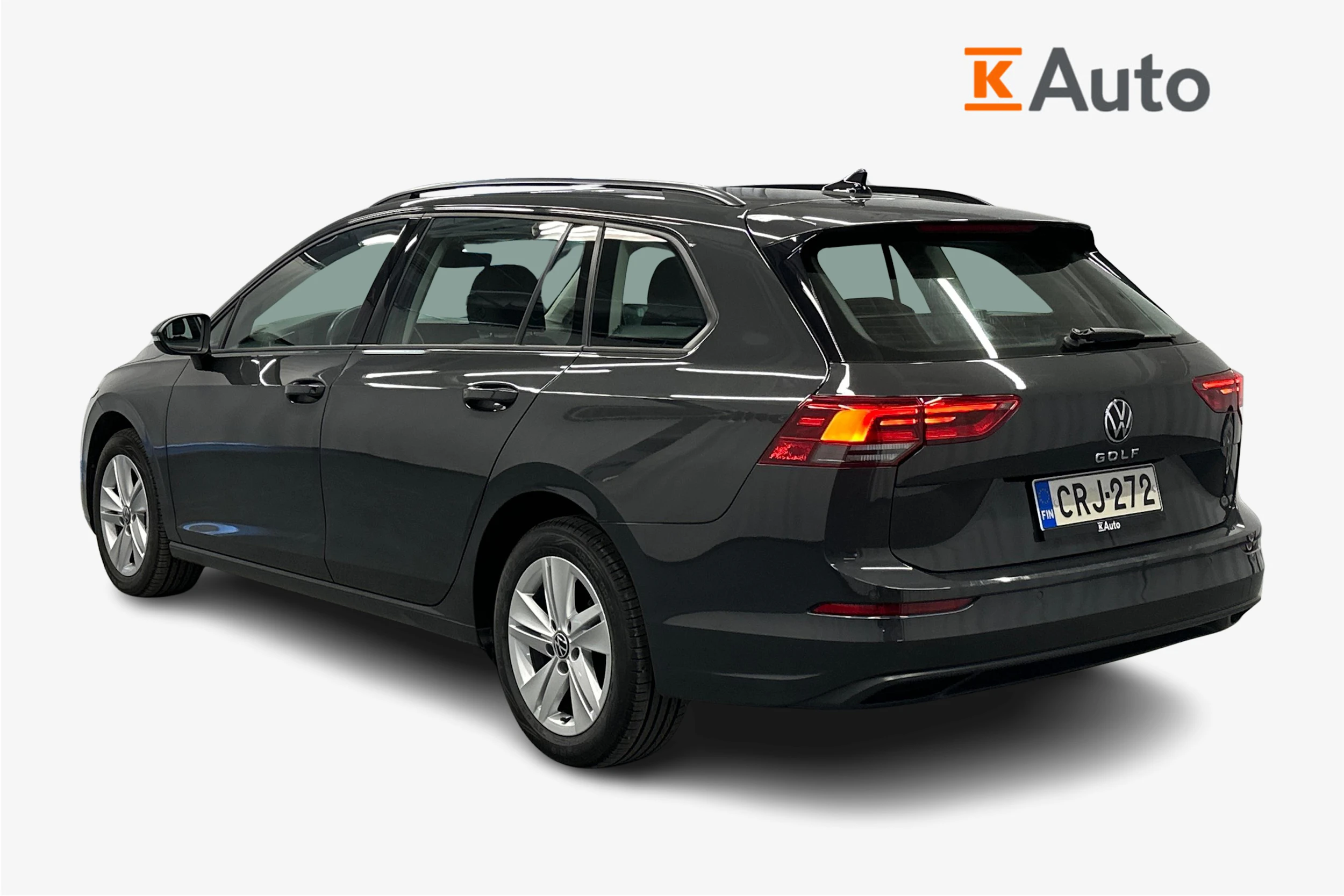 harmaa Volkswagen Golf 2023 kuva 3.