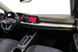 harmaa Volkswagen Golf 2023 kuva 9.