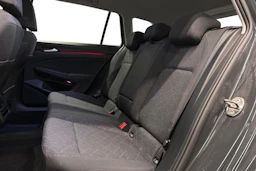 harmaa Volkswagen Golf 2023 kuva 11.