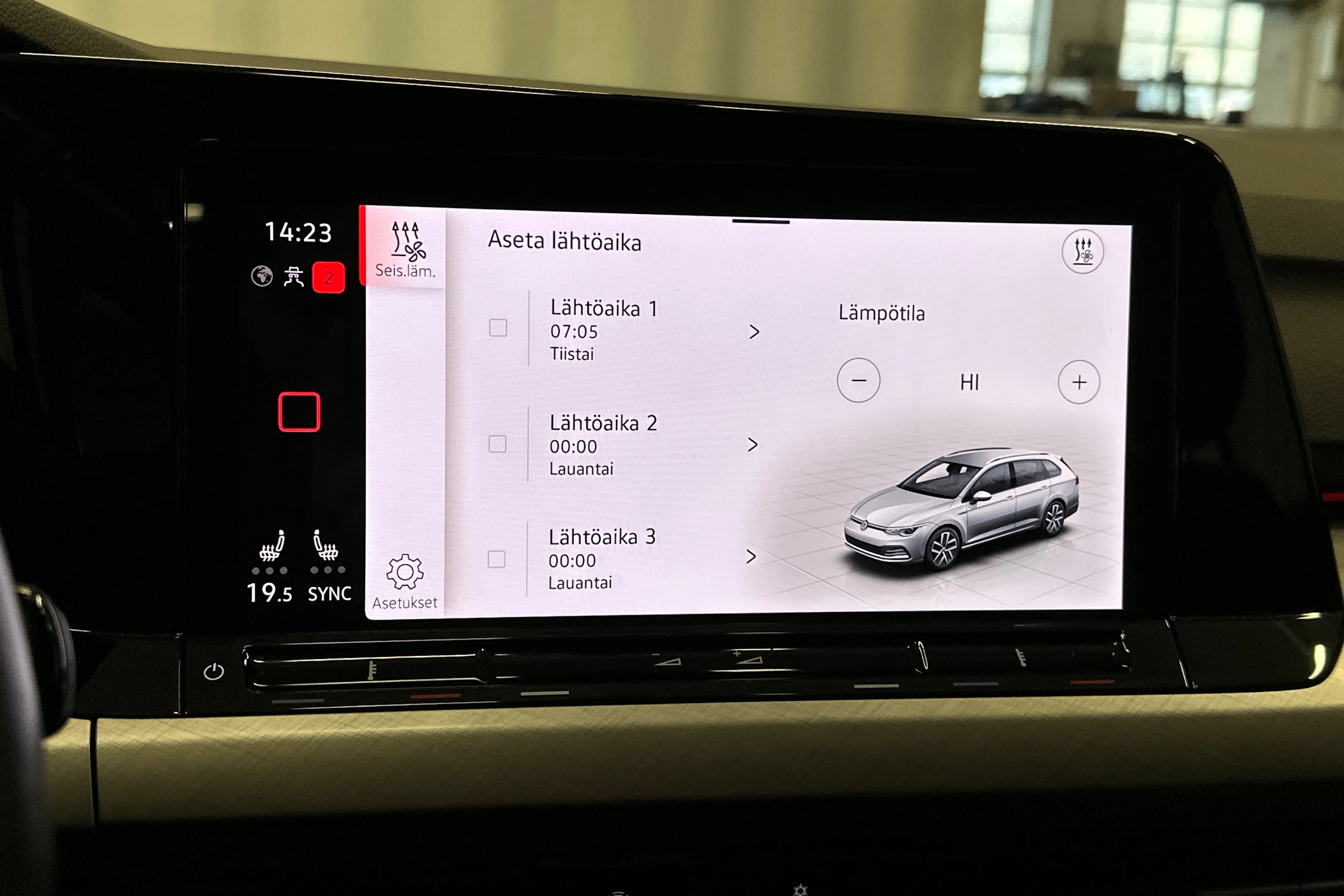 harmaa Volkswagen Golf 2023 kuva 28.