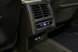 harmaa Volkswagen Golf 2023 kuva 31.