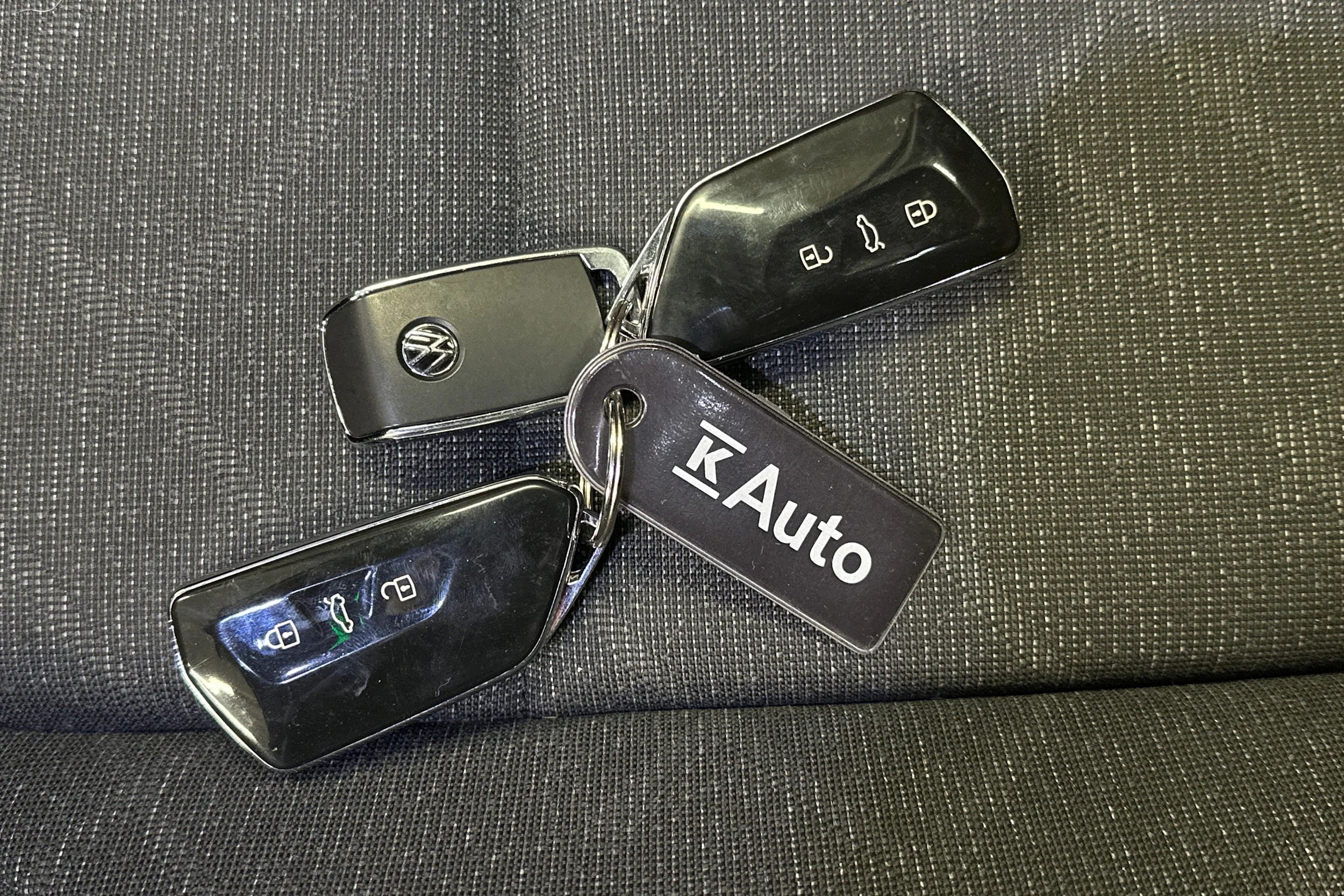 harmaa Volkswagen Golf 2023 kuva 33.