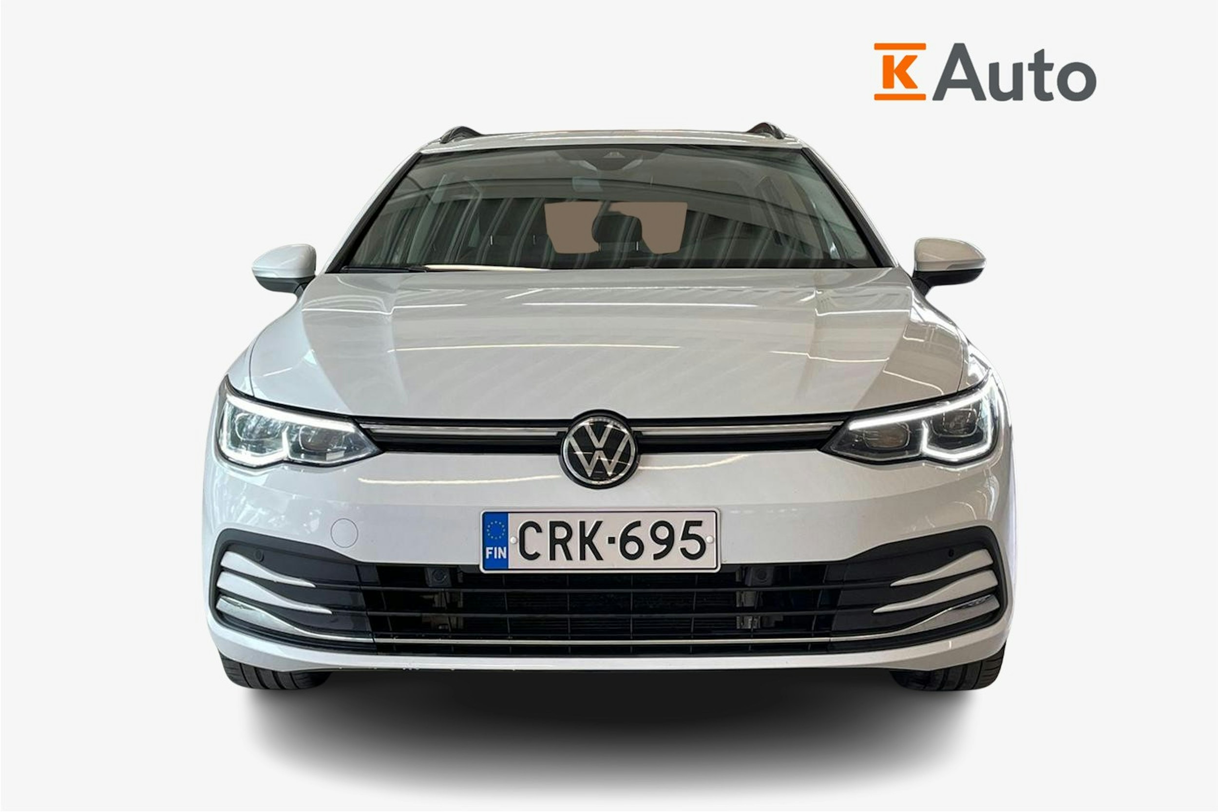 valkoinen Volkswagen Golf 2023 kuva 5.