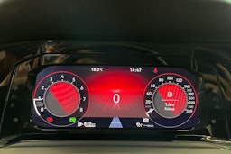 valkoinen Volkswagen Golf 2023 kuva 16.