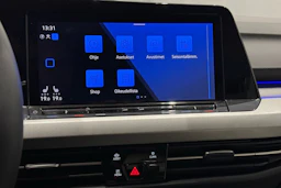 sininen Volkswagen Golf 2023 kuva 23.