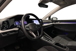 harmaa Volkswagen Golf 2023 kuva 7.