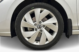 harmaa Volkswagen Golf 2023 kuva 11.