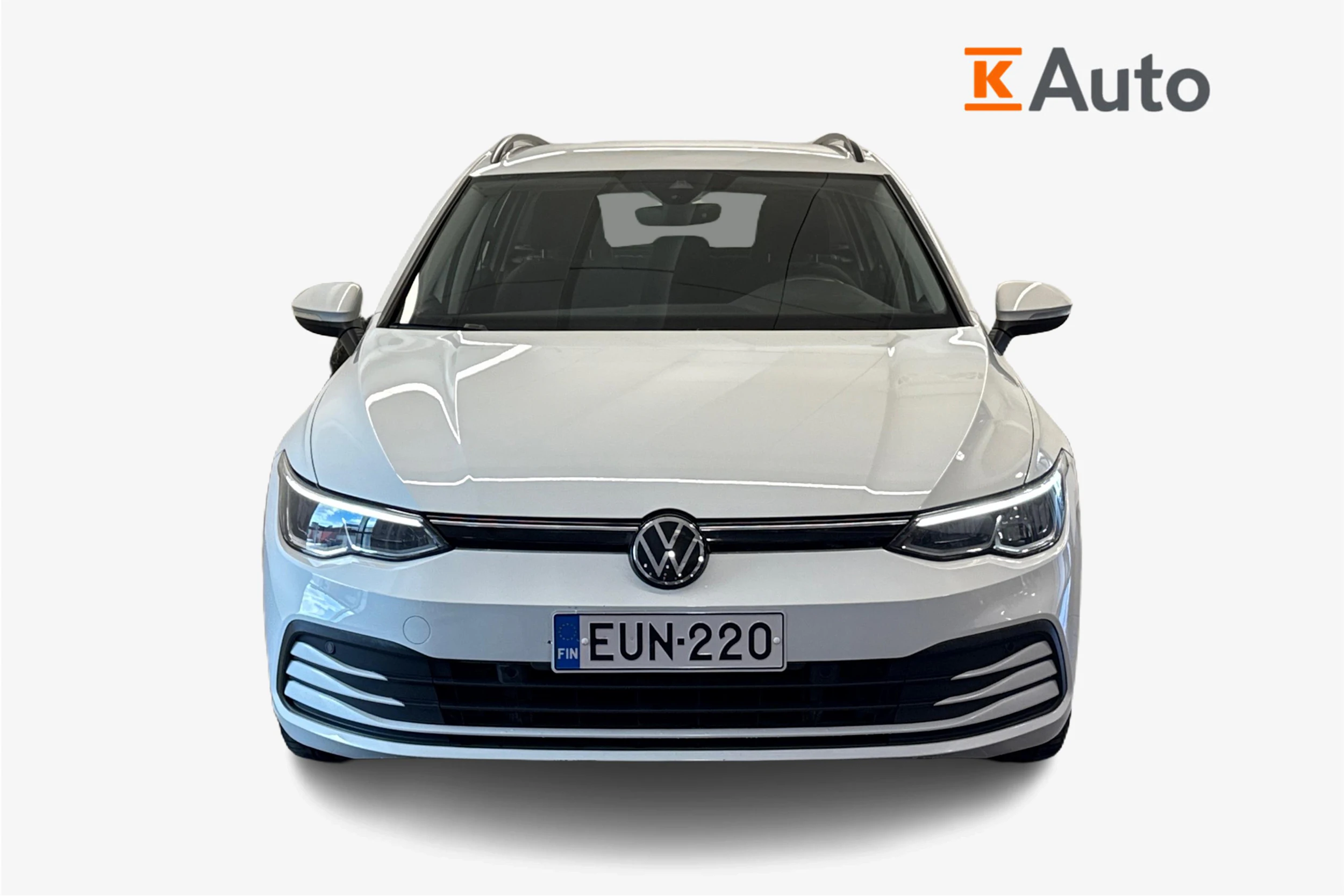 valkoinen Volkswagen Golf 2023 kuva 5.