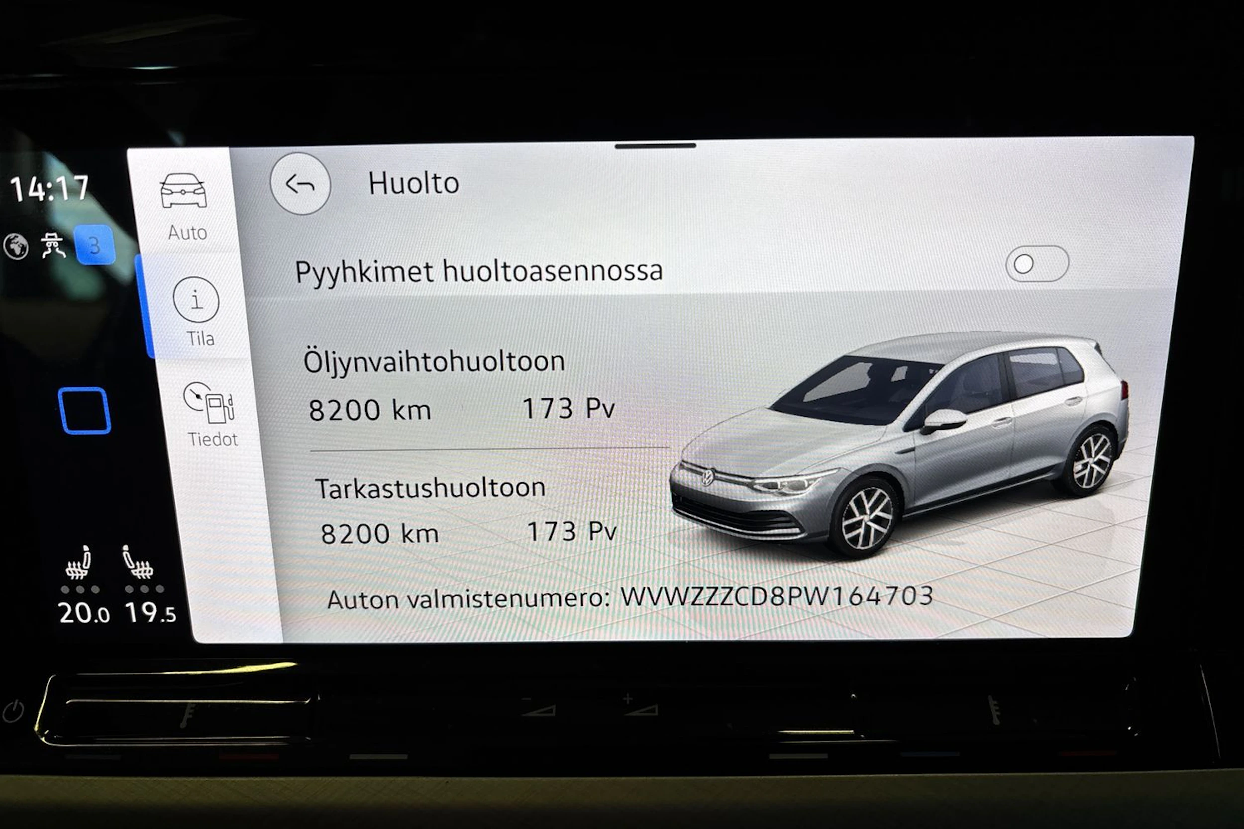 harmaa Volkswagen Golf 2023 kuva 18.