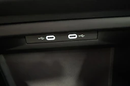 harmaa Volkswagen Golf 2023 kuva 18.