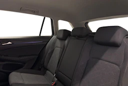 harmaa Volkswagen Golf 2023 kuva 8.