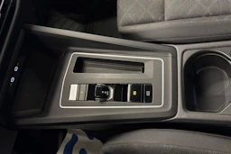 harmaa Volkswagen Golf 2023 kuva 21.