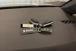 harmaa Volkswagen Golf 2023 kuva 23.